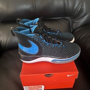 Nike alpha dunk pure magic,men’s size 9 brand new